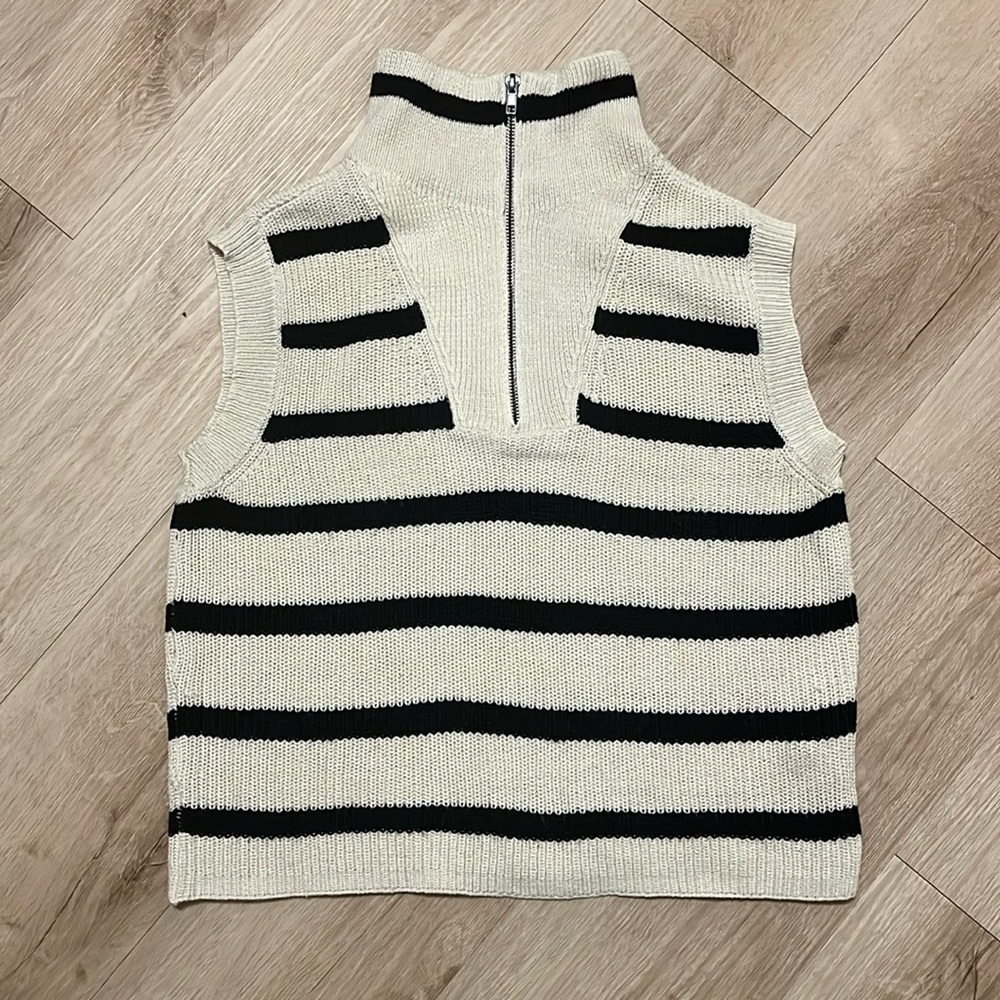 Sweater vest